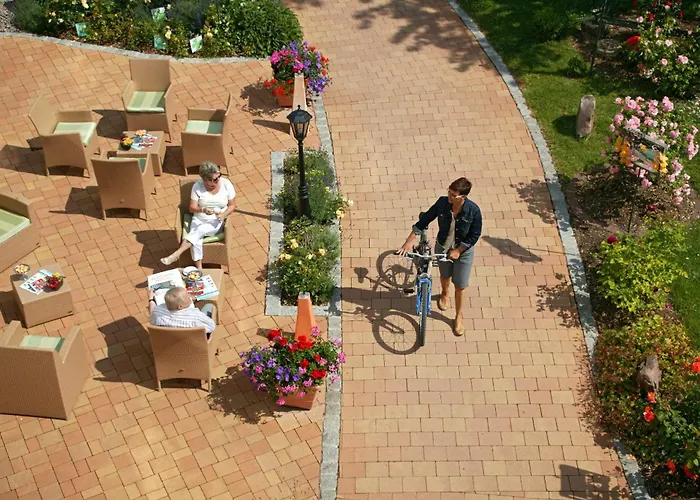 Schwarzwald Sonnenhof فندق 4*